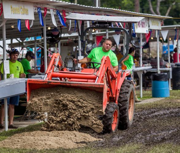 Photos Dancing, music and a feast at Catfish Festival in Des Allemands