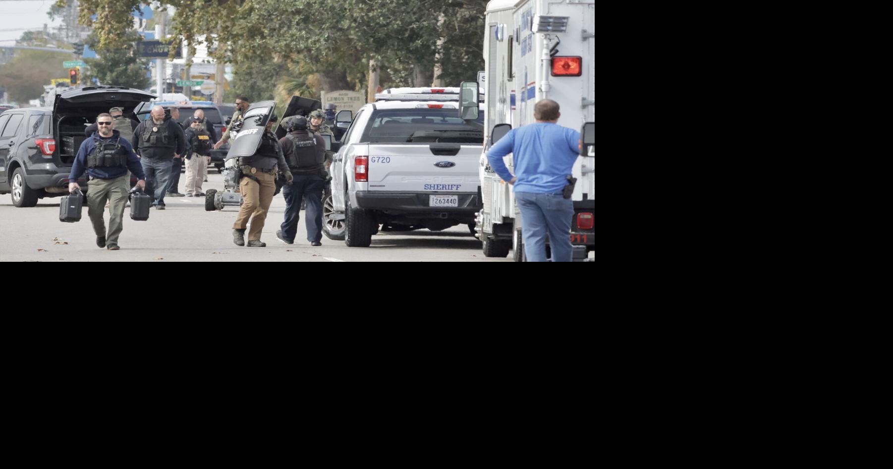 SWAT roll in Metairie | | nola.com