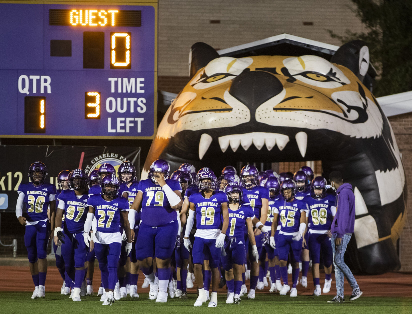Hahnville High School Football Coach Daniel Luquet Resigns After 4 Seasons Due to Lack of Wins