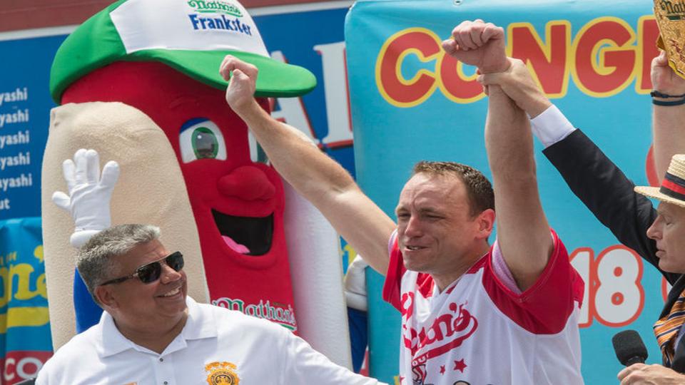 After Hot Dog Victory Pro Eater Joey Chestnut To Tackle Giant Pizza In Metairie Where Nola Eats Nola Com
