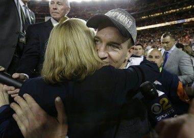 Peyton Manning caps his career with second Super Bowl title, and his mom  says it's time to retire - Los Angeles Times