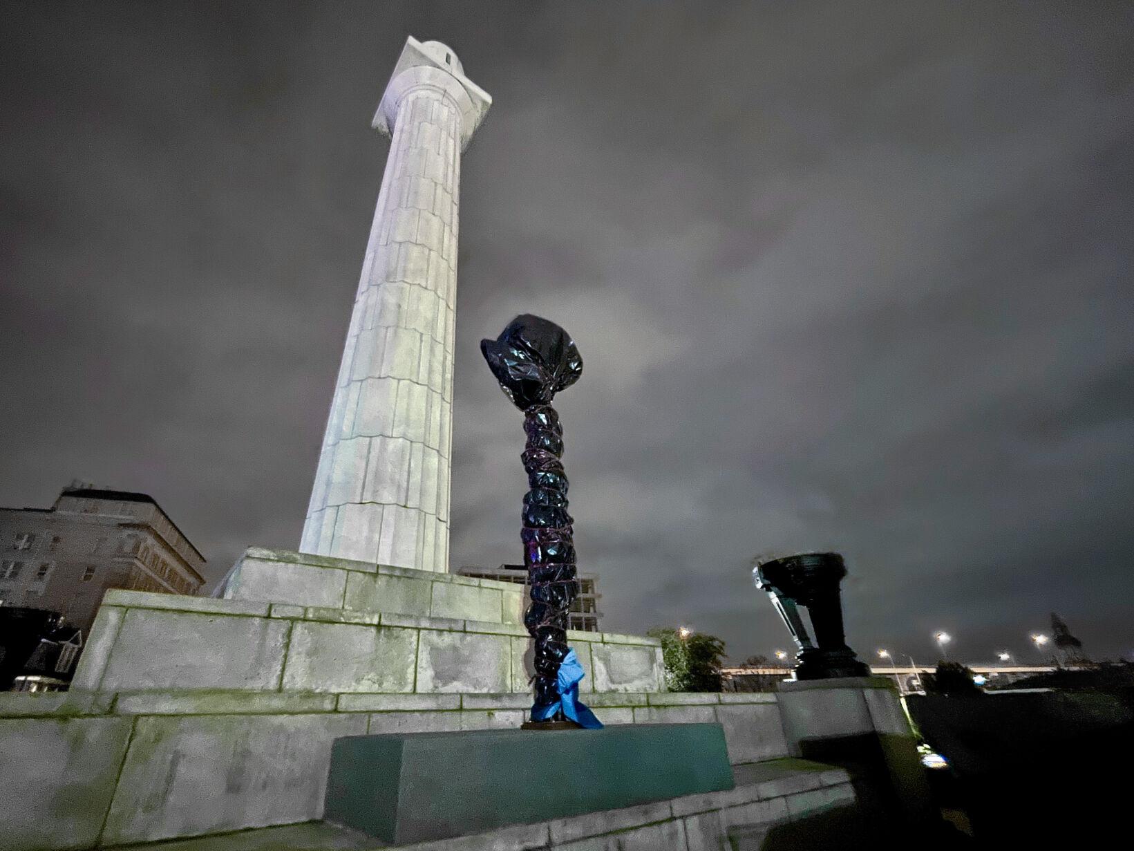 There's a mysterious wrapped object at the former Lee Circle in New Orleans.  What is it? | News 