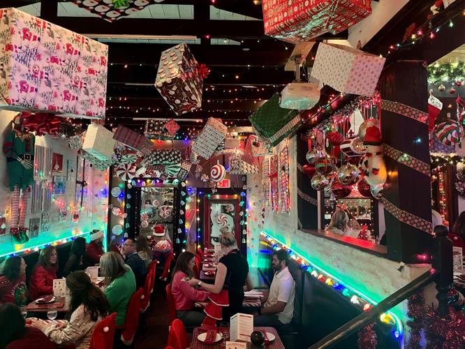 Pamplona, presents.jpg