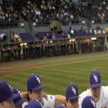 LSU coach Paul Mainieri called Tennessee baseball fans 'nasty