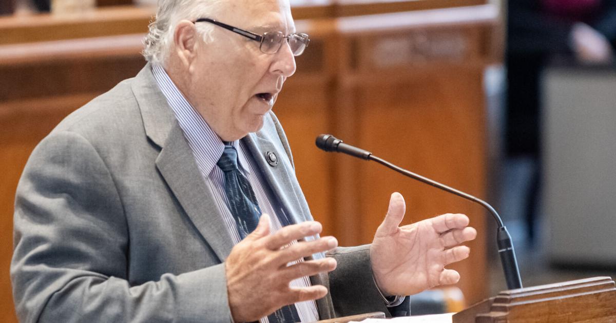 Louisiana Republicans pass bill ‘banning’ chemtrails, which are not a real thing