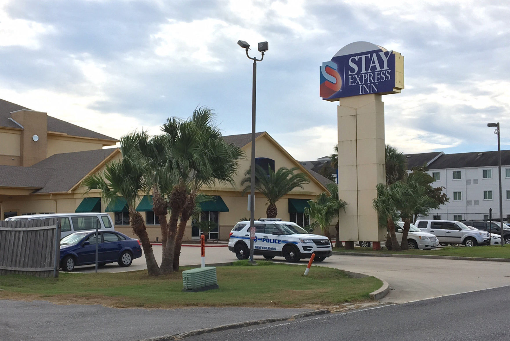 Man shot to death in hallway of New Orleans East hotel | Crime/Police ...