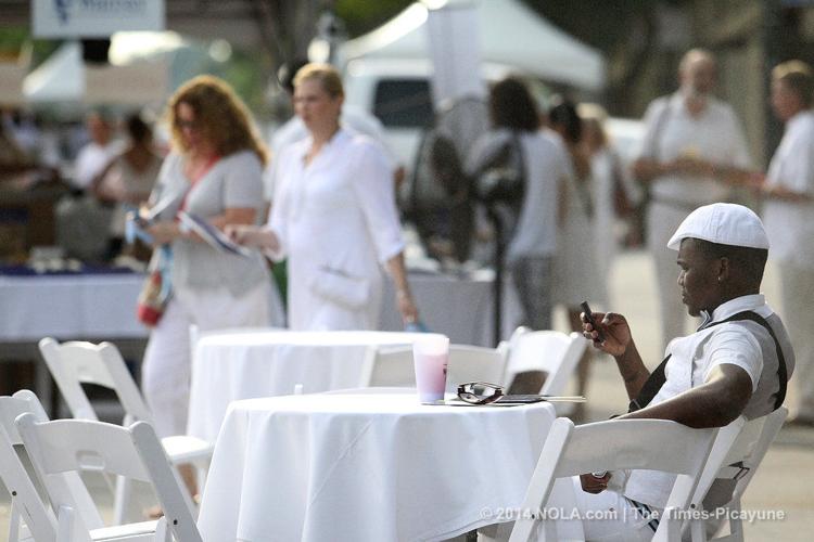 Whitney White Linen Night draws a crowd to New Orleans Warehouse Arts