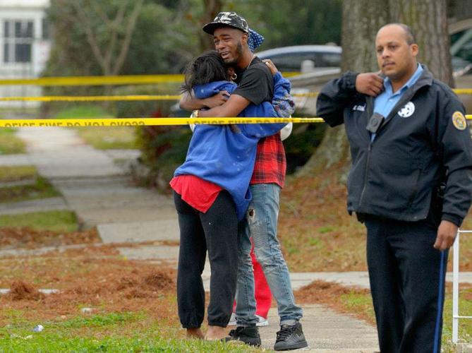 First New Orleans murder of 2015 Father, son shot and killed in