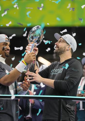 Eagles fan takes New Orleans Super Bowl confetti to moon | Sports ...