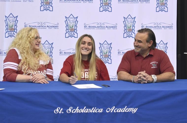 SSA #39 s Aidan Carpenter signs with Iona Kern headed to the University of