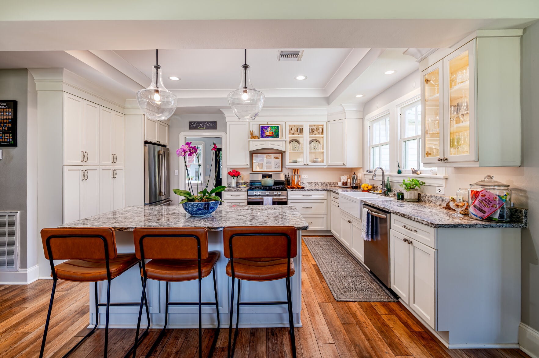 nola.com - JylBenson - Peek inside this renovated 1940s Gretna cottage steps away from emerging 5th Street