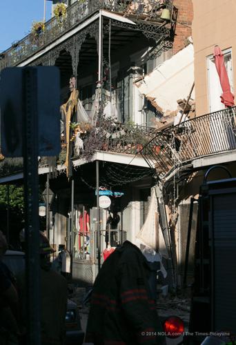 Partial building collapse in French Quarter; no injuries reported ...