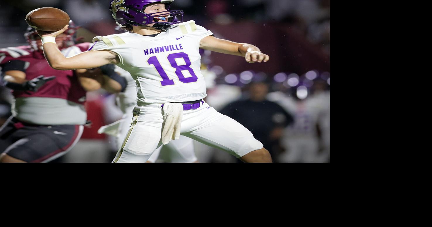 Hahnville's multiyear starting QB is trending up entering his senior year. 'He's so consistent.'