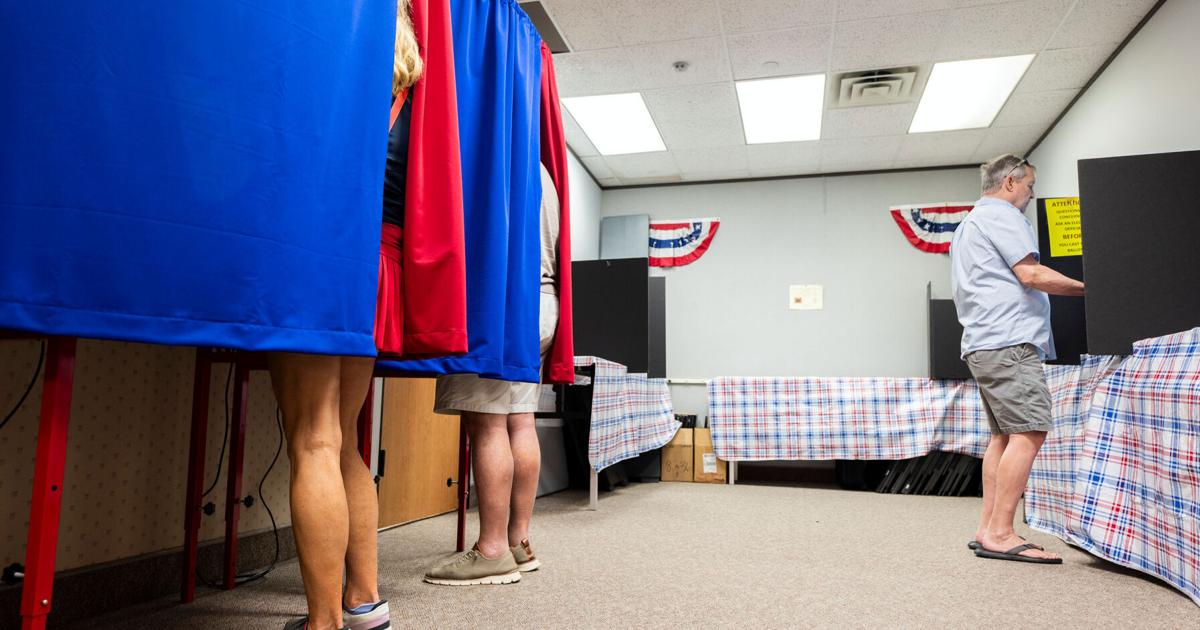 ACA.earlyvoting.050526.004.jpg