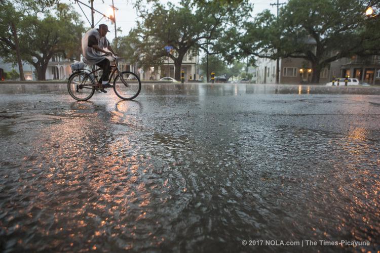 A day of rain and lightning in New Orleans: Photo gallery | Weather ...