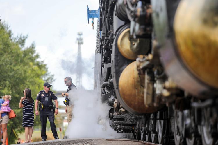 All aboard: Big Boy 4014, historic Union Pacific locomotive, comes to ...