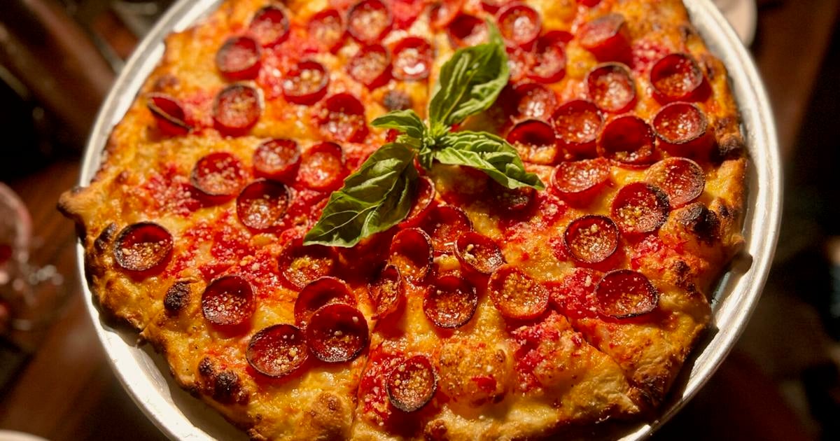 These two New Orleans restaurants have the best pizza in the US, an annual ranking says