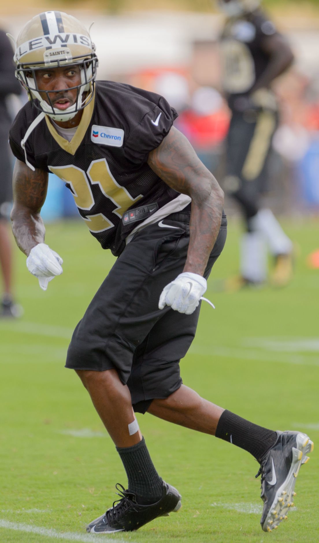 Sources: Keenan Lewis negotiating settlement in injury grievance ...
