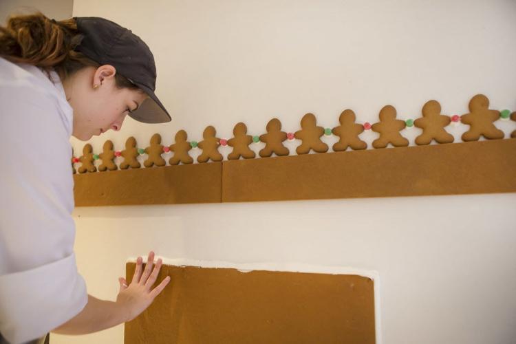 Step inside life-size gingerbread mansion at Ritz-Carlton Hotel | Where ...