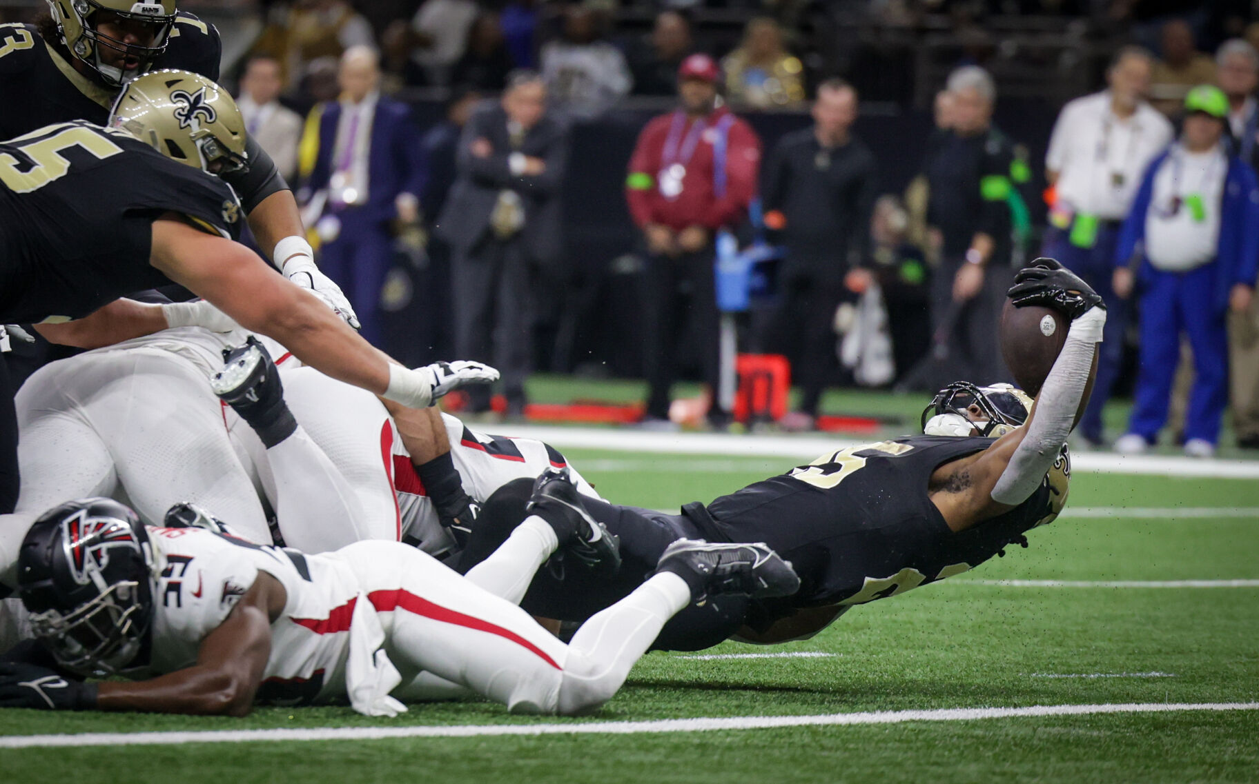 Saints Rookie RB Kendre Miller Shines In Return, Leads Rushing Attack ...