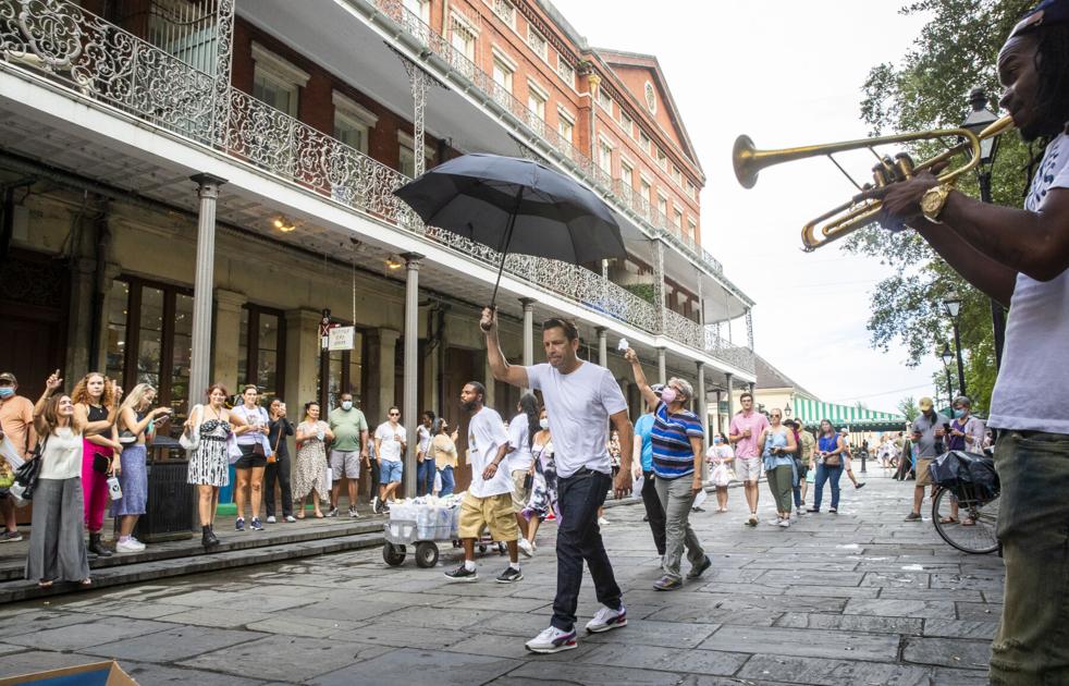Friends second-line to celebrate well-known French Quarter photographer; then he died | Arts