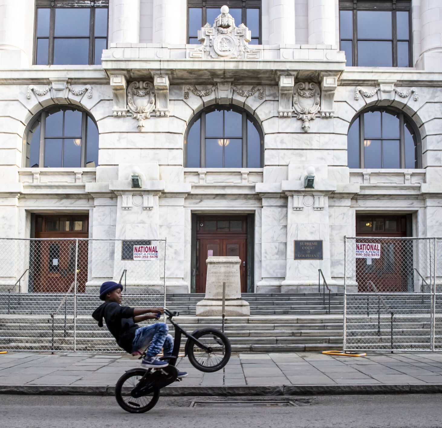 Statue of E.D. White removed from steps of Louisiana Supreme Court - Vimarsana News