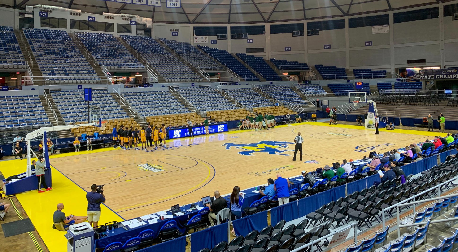 What it s like to play a Louisiana high school basketball