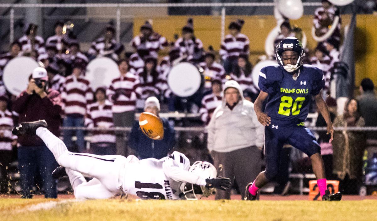 De La Salle Swamps Kenner Discovery Behind 50 0 First Half Prep