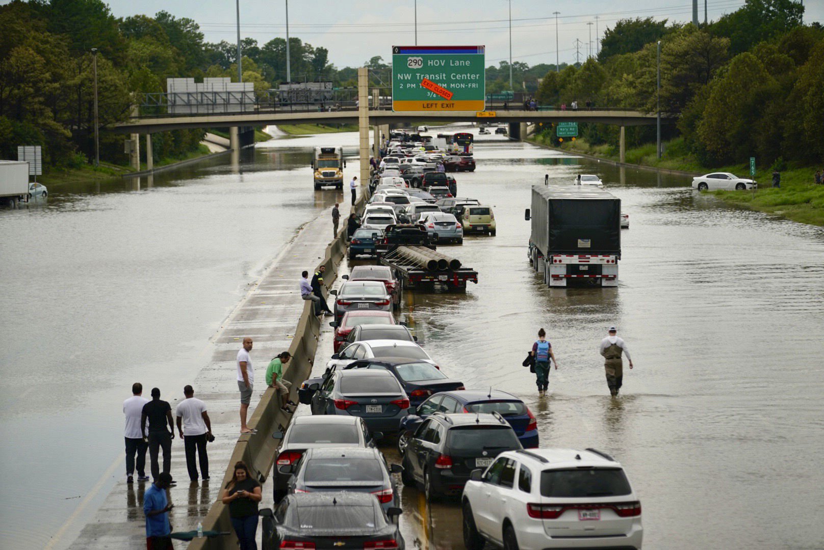 I 10 reopens at Louisiana state line remains closed on Texas side