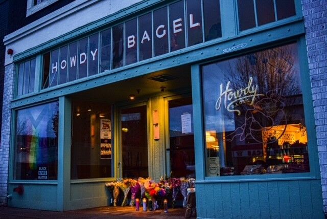 Jacob Carter memorial at his Howdy Bagel shop in Tacoma nola