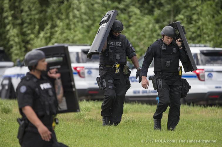 Officer fired at armed man before New Orleans East SWAT roll, a 'John ...