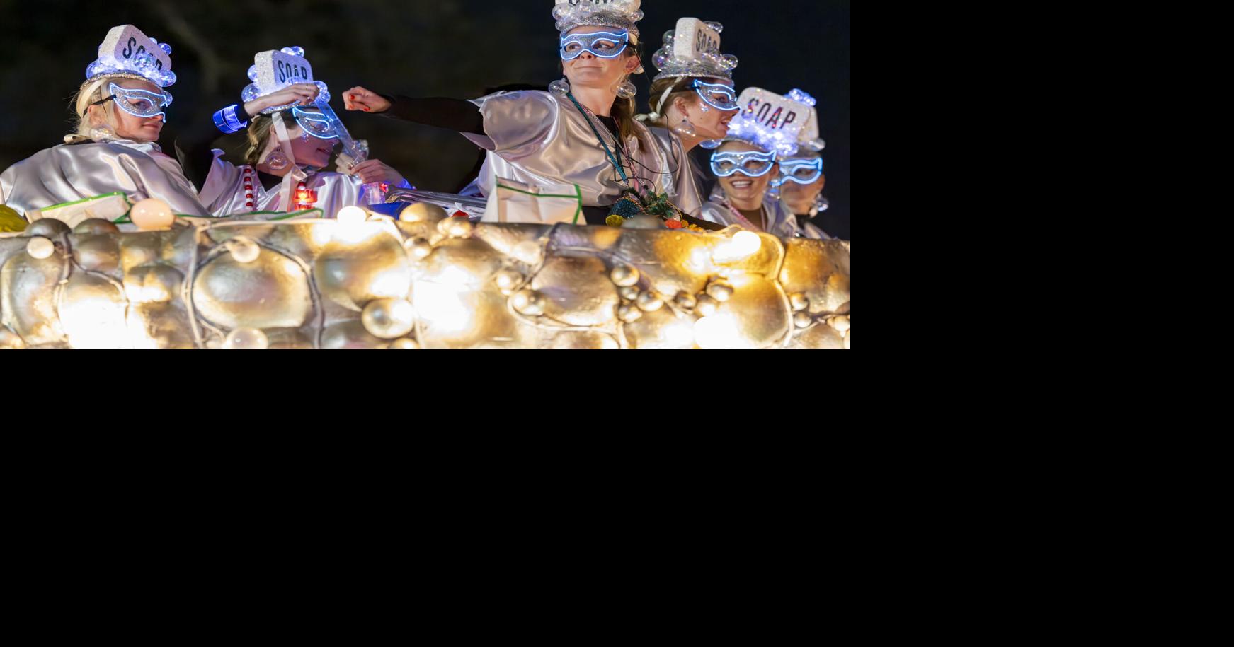 New Orleans City Council committee advances fee hikes for Mardi Gras parade float riders