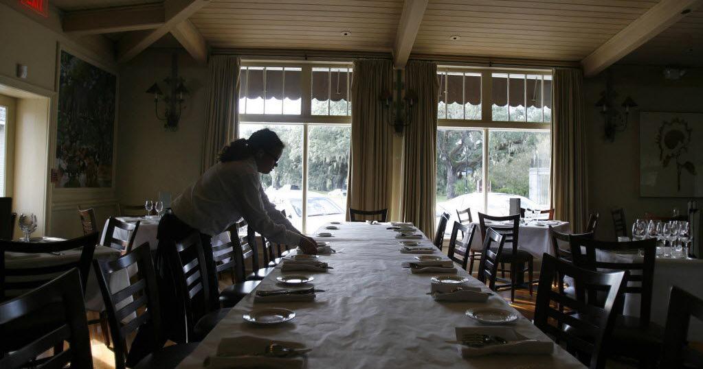 Rough for restaurants, New Orleans summer can be glorious for diners. Follow these tips.