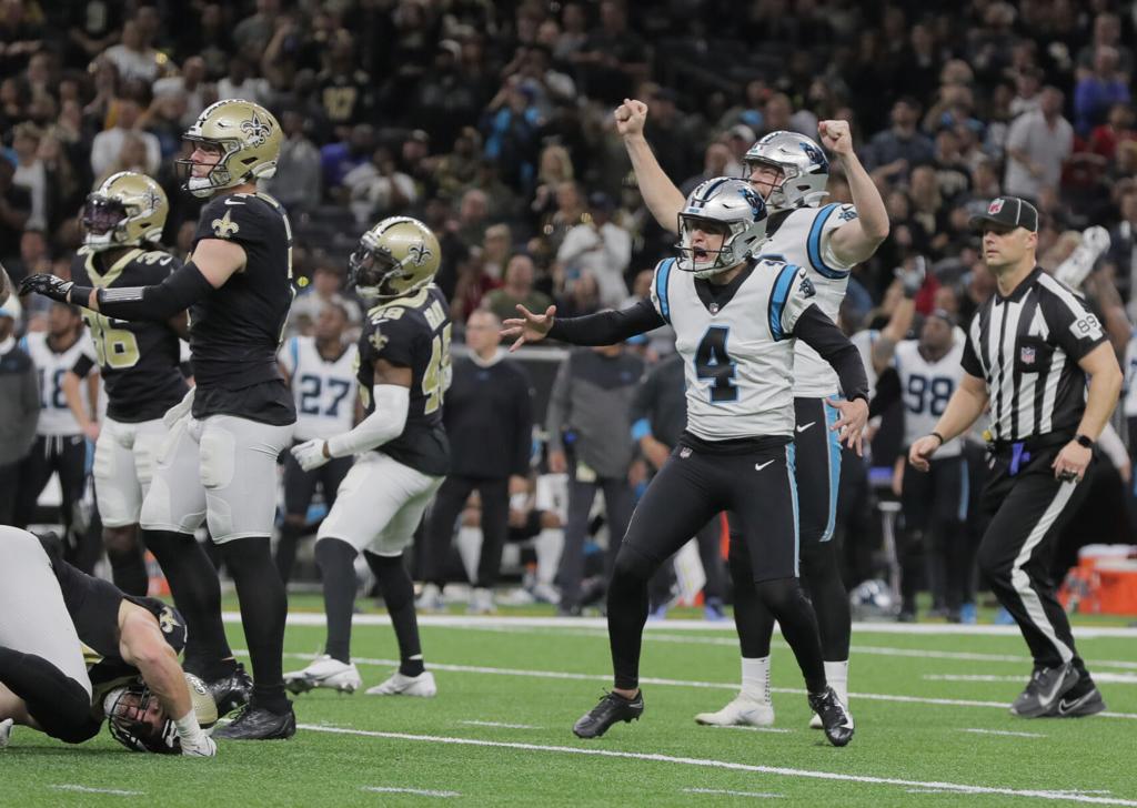 Saints lose to Panthers 7-10