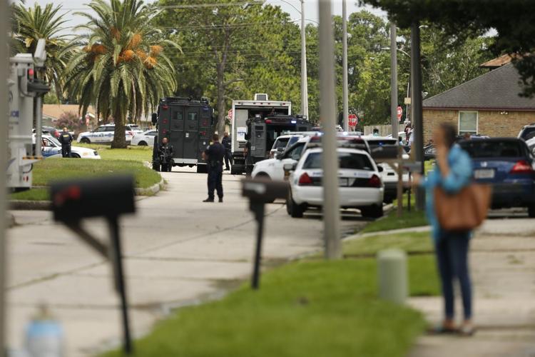 'Officer needs assistance' starts New Orleans East SWAT roll | Crime ...
