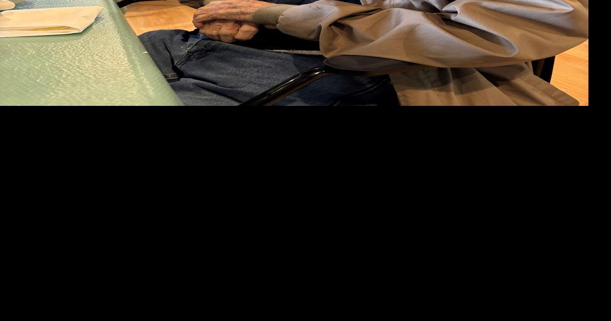 Centenarian vet in Covington is still going strong