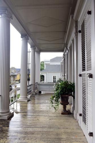 'Porch picnic' to showcase restored Lower Garden District home | Home ...