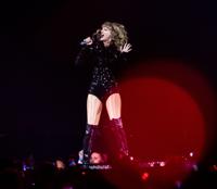 Spera Taylor Swift Dazzles Full Superdome With Breath Taking