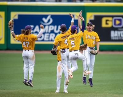 LSU moving on to super regionals on Saturday