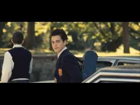 Cafe De Flore Review French Canadian Drama Never Settles Down