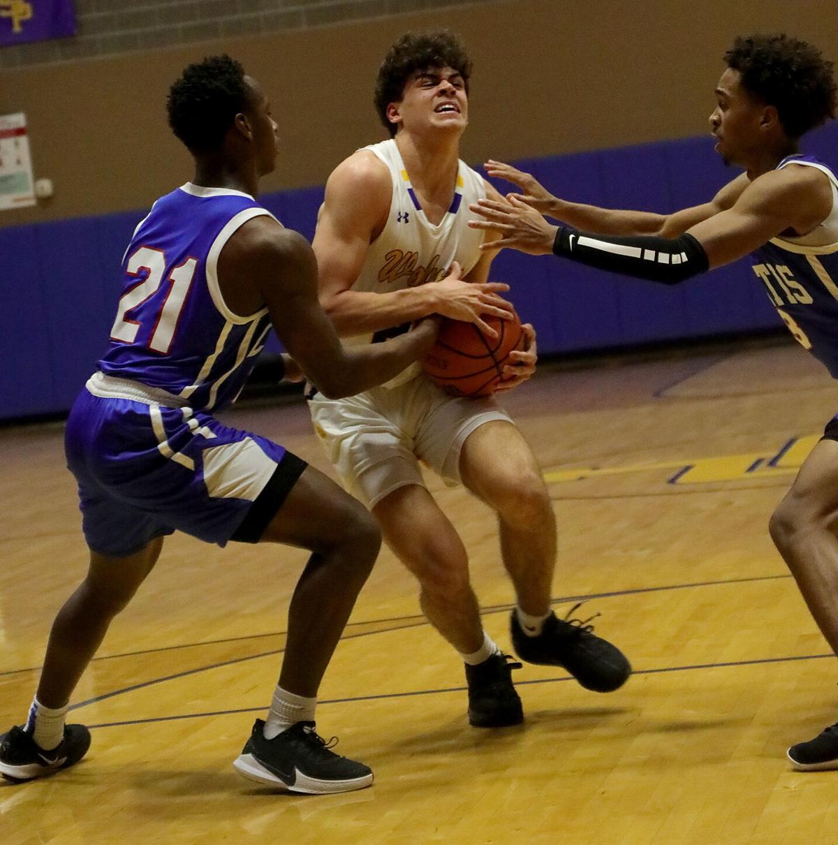 Evan Seicshnaydre, Zach Fenn lead St. Paul's into semis past Curtis, 54-46 | Prep Sports | nola.com