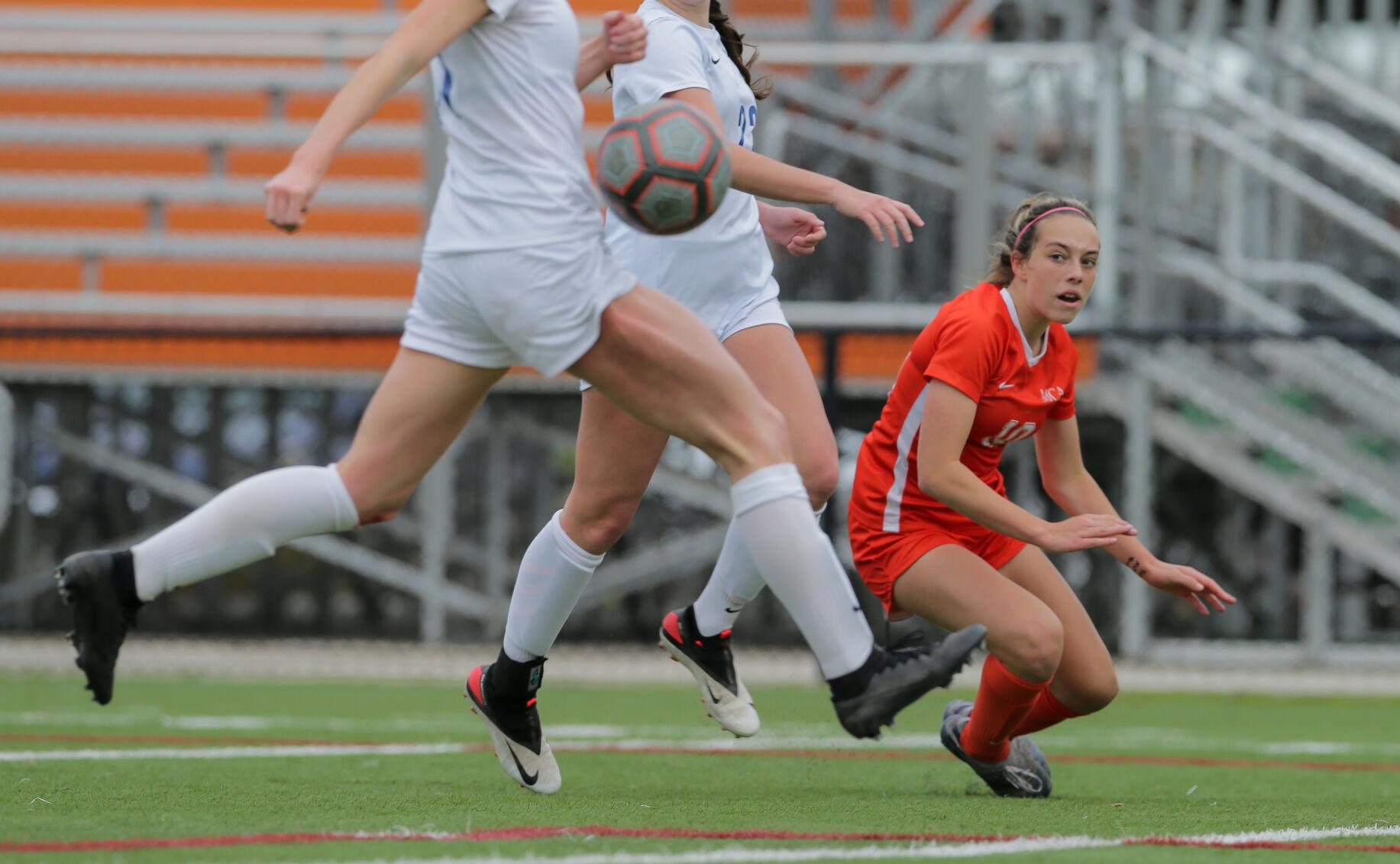 Check out the bidistrict pairings for the LHSAA girls soccer playoffs