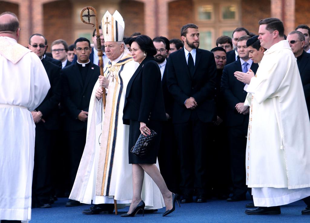 How deep ties, millions reportedly connect Saints, Gayle Benson and  archdiocese amid sex abuse crisis | News | nola.com