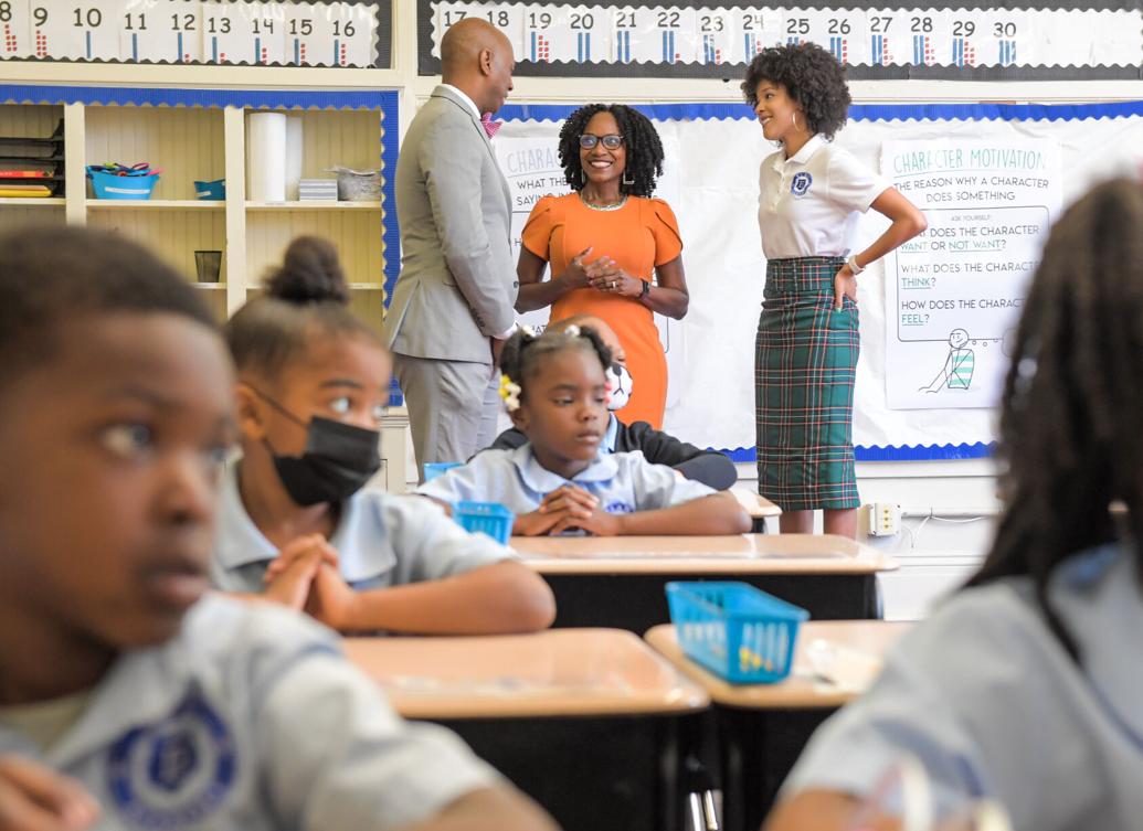 New Orleans wants a local school superintendent, public says