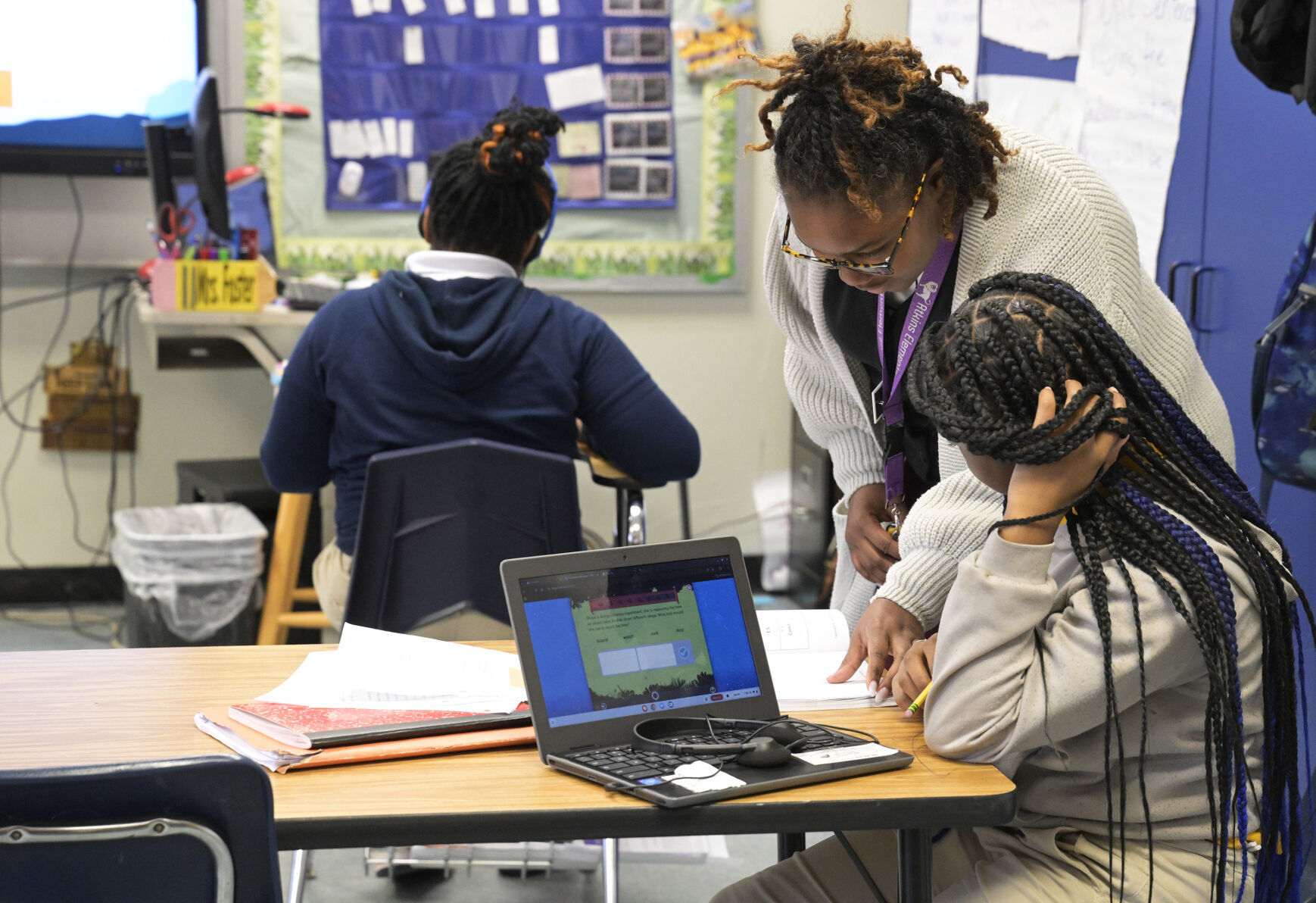 La. teachers' union backs amendment to raise teacher pay | Education ...