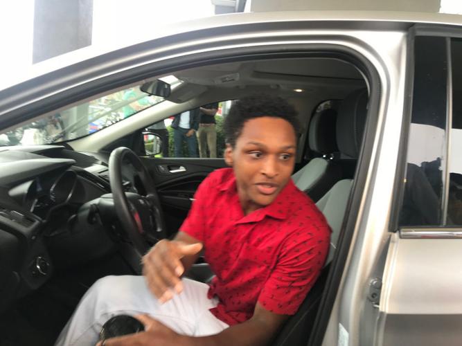 College student from New Orleans walked 20 miles to 1st day of work so his boss gave him his car