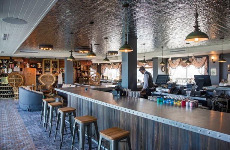 Things to do in New Orleans by neighborhood, where to eat