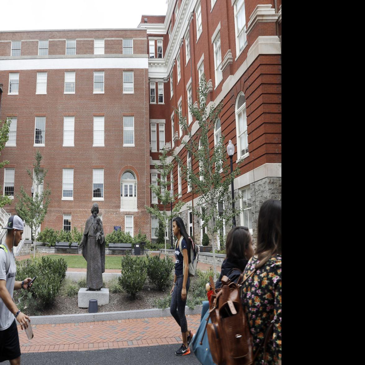 Georgetown Students Vote For 27 Slavery Reparations Fee Report