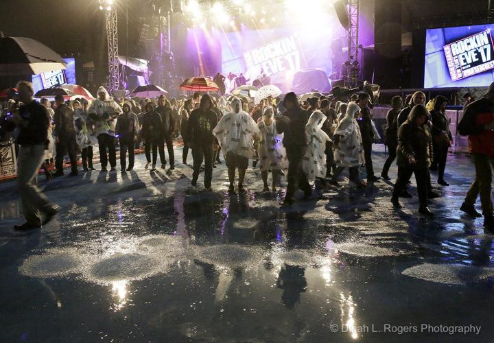 Don Lemon pierces his ear on live TV inside the Spotted Cat for New Year's Eve