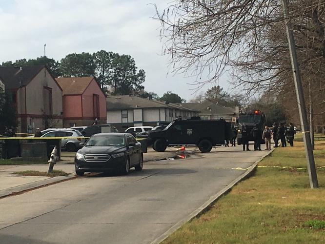 Man in Algiers standoff with NOPD SWAT surrenders, wanted for attempted ...